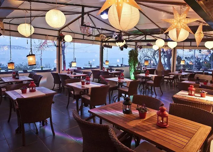 Perili Kosk * Adalar